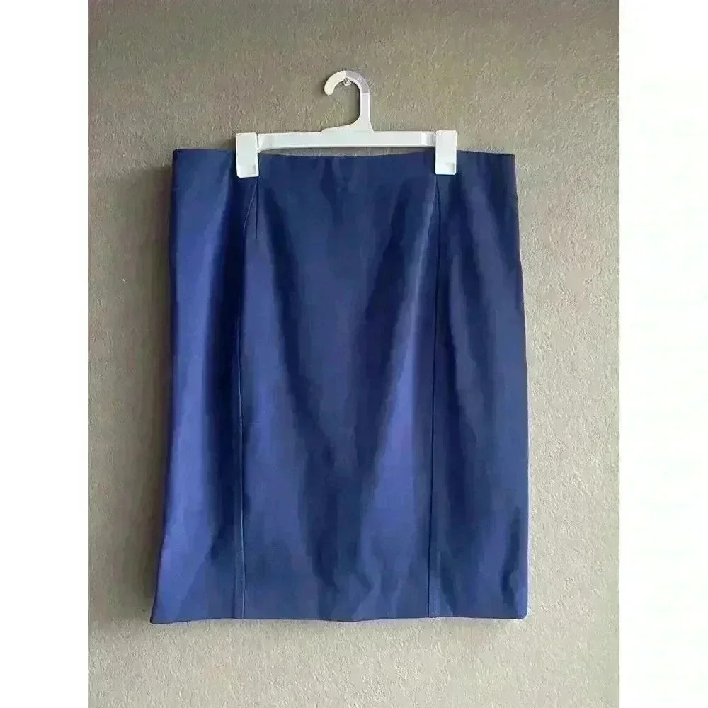 Ann Taylor The Seamed Short A-Line Skirt Navy Blue Size 16 Minimalist